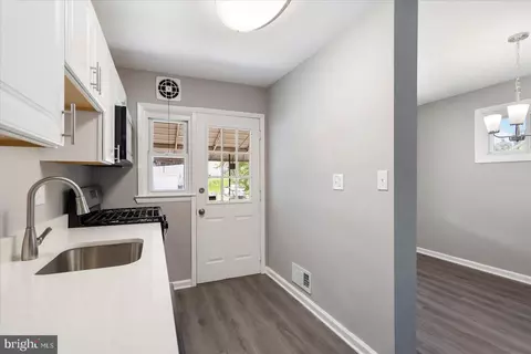 4452 Fenor Rd, Halethorpe, MD 21227 photo 15