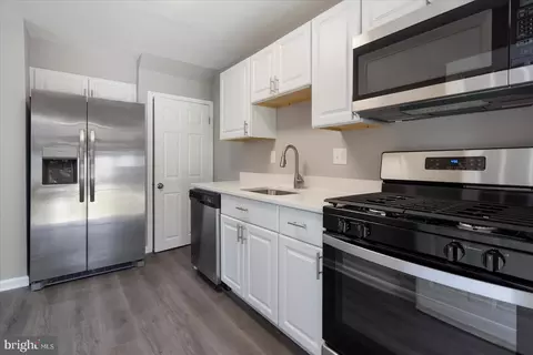 4452 Fenor Rd, Halethorpe, MD 21227 photo 12