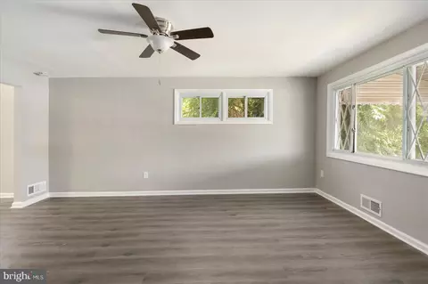 4452 Fenor Rd, Halethorpe, MD 21227 photo 5
