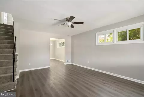 4452 Fenor Rd, Halethorpe, MD 21227 photo 6
