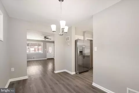 4452 Fenor Rd, Halethorpe, MD 21227 photo 10