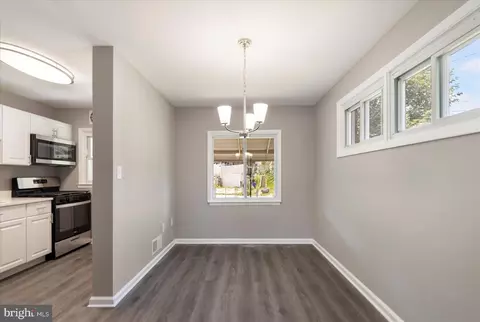 4452 Fenor Rd, Halethorpe, MD 21227 photo 11