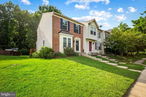 10 Whorl Ct, Essex, MD 21221