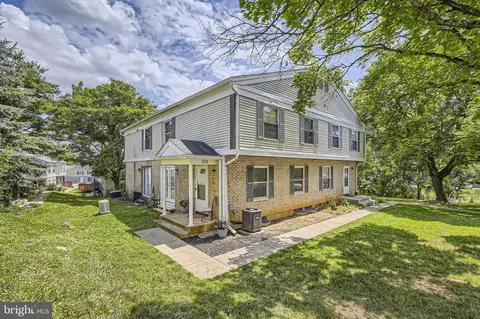209 Hammershire Rd #B, Reisterstown, MD 21136
