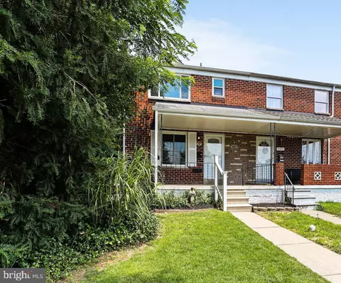 957 S Marlyn Ave, Essex, MD 21221