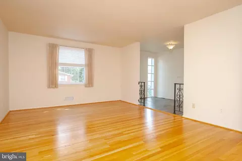 8904 Parlo Rd, Nottingham, MD 21236 photo 7