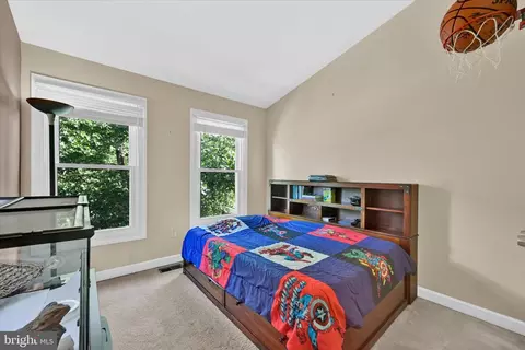 2134 Heritage Dr, Baltimore, MD 21209 photo 14