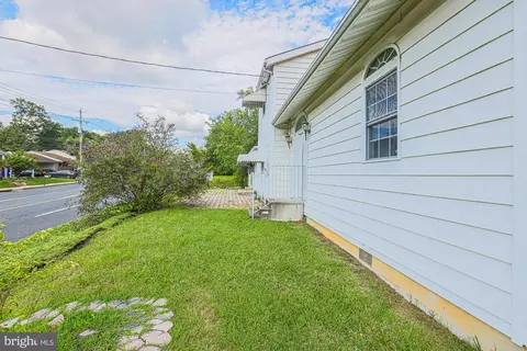 4232 Silver Spring Rd, Perry Hall, MD 21128 photo 4