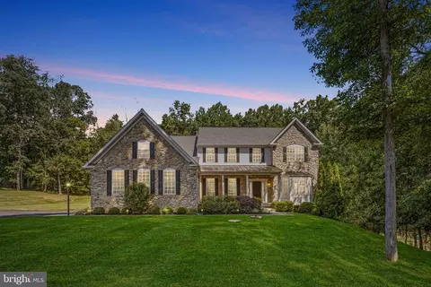 4 Berkley Ct, Freeland, MD 21053