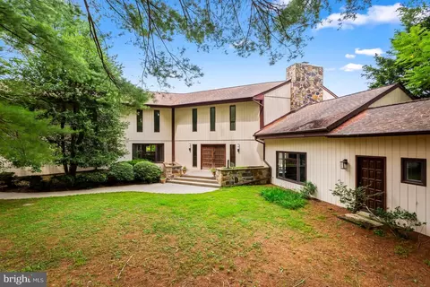 13912 Green Branch Dr, Phoenix, MD 21131
