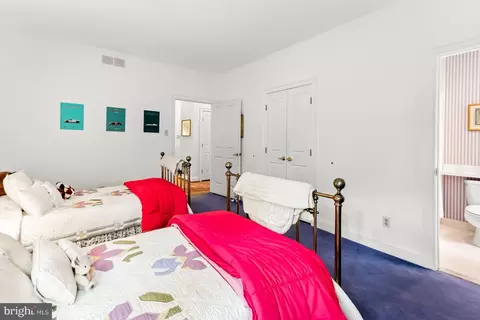 9 Sherborne Ct, Baltimore, MD 21209 photo 16
