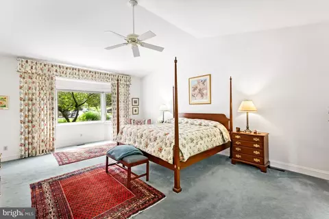 9 Sherborne Ct, Baltimore, MD 21209 photo 11