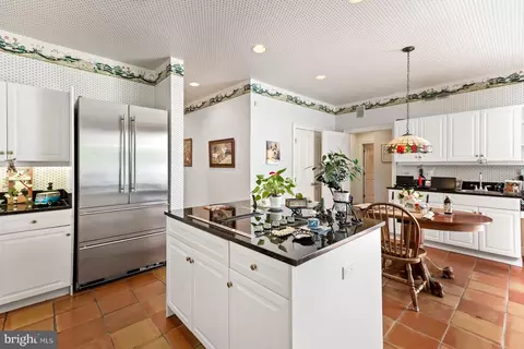 9 Sherborne Ct, Baltimore, MD 21209 photo 34