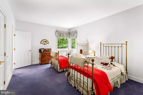 9 Sherborne Ct, Baltimore, MD 21209 photo 15
