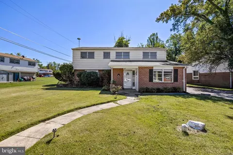 803 Hopewood Rd, Pikesville, MD 21208