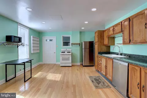 113 3rd Ave, Halethorpe, MD 21227 photo 3