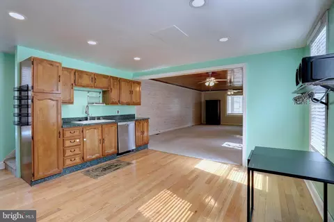 113 3rd Ave, Halethorpe, MD 21227 photo 2