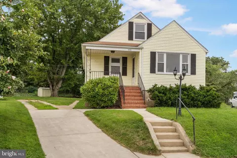 9241 Harford View Dr, Parkville, MD 21234