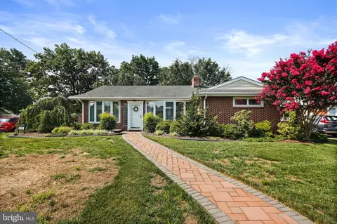 4229 Darleigh Rd, Nottingham, MD 21236