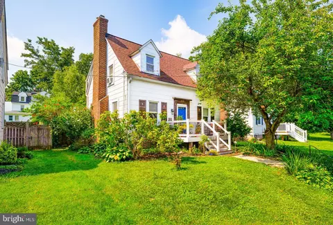 205 Oak Ave, Pikesville, MD 21208