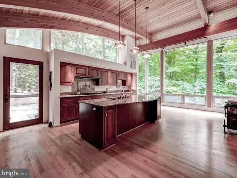 Kitchen - 13333 Redcoat Ln, Phoenix, MD 21131 photo 6 of 7