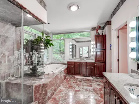 Bath - 13333 Redcoat Ln, Phoenix, MD 21131 photo 2 of 5