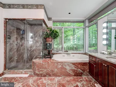 Bath - 13333 Redcoat Ln, Phoenix, MD 21131 photo 4 of 5