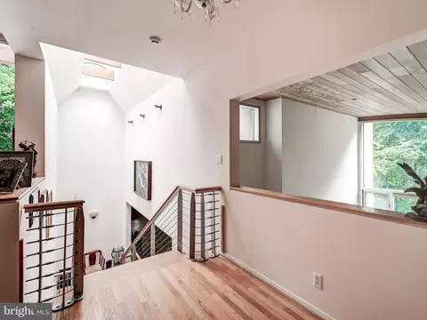 Entry Way - 13333 Redcoat Ln, Phoenix, MD 21131 photo 4 of 5