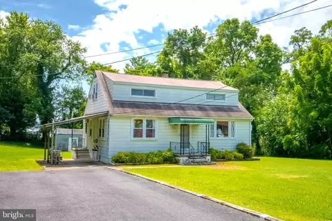 615 Tampa Rd, Essex, MD 21221
