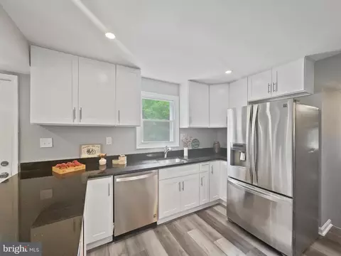 Kitchen - 11236 Mccubbin Ave, Upper Falls, MD 21156 photo 2 of 3