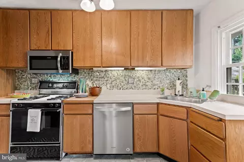 220 Murdock Rd, Baltimore, MD 21212 photo 12
