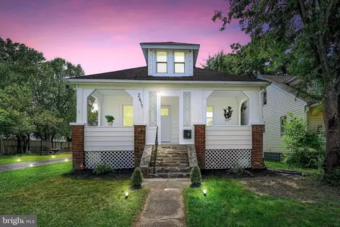 2611 Hillcrest Ave, Parkville, MD 21234