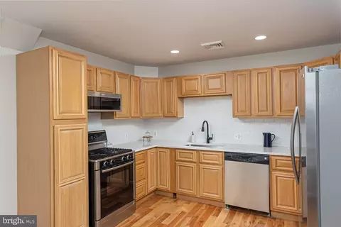 552 Compass Rd, Middle River, MD 21220 photo 8