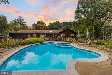 5 Windsong Ct, Pikesville, MD 21208