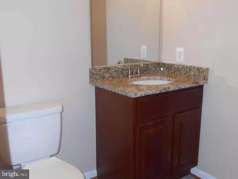 18 Gemstone Ct, Windsor Mill, MD 21244 photo 12