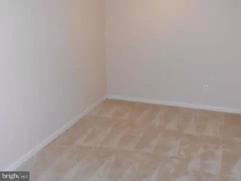 18 Gemstone Ct, Windsor Mill, MD 21244 photo 11