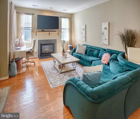 45 Hawk Rise Ln #204, Owings Mills, MD 21117