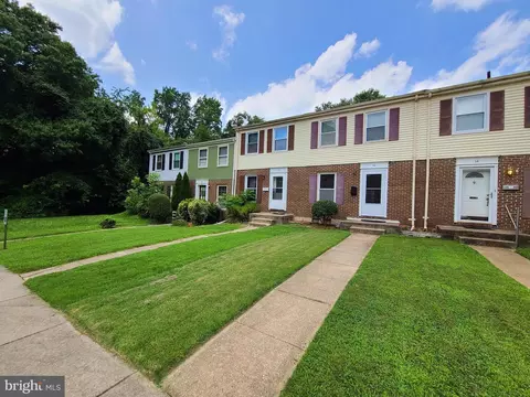 16 Dunnett Ct #5D, Nottingham, MD 21236
