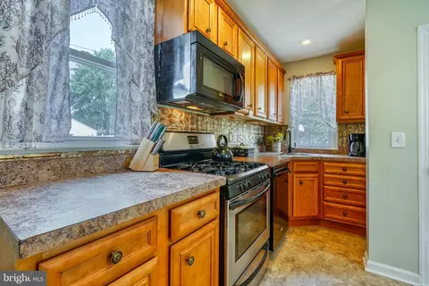 1817 Maxwell Ave, Dundalk, MD 21222 photo 9