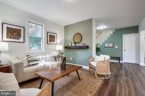212 Riverview Ave, Dundalk, MD 21222