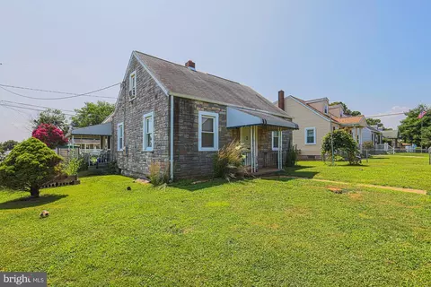 26 Crafton Rd, Essex, MD 21221