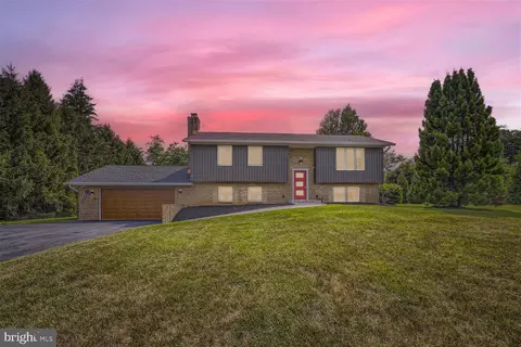 19712 Middletown Rd, Freeland, MD 21053