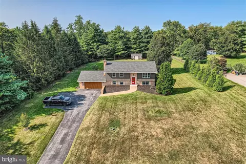 19712 Middletown Rd, Freeland, MD 21053 photo 3