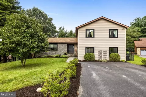 7 Spruce Ct, Owings Mills, MD 21117