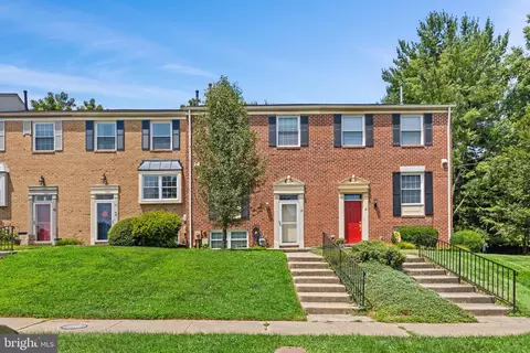 18 Sugar Tree Pl, Cockeysville, MD 21030