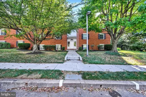 7 Brooking Ct #201, Lutherville Timonium, MD 21093