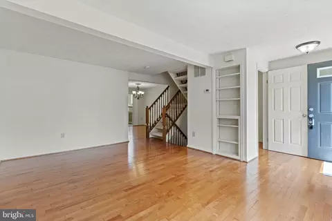18 Ramsgate Ct, Halethorpe, MD 21227 photo 2