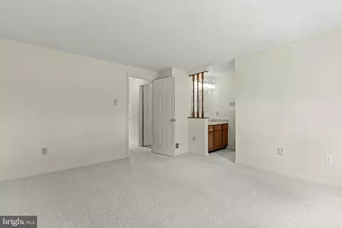 18 Ramsgate Ct, Halethorpe, MD 21227 photo 11