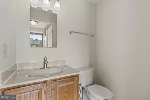 18 Ramsgate Ct, Halethorpe, MD 21227 photo 9
