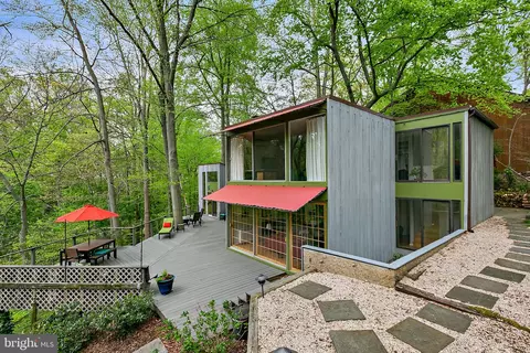 609 Horncrest Rd, Towson, MD 21204